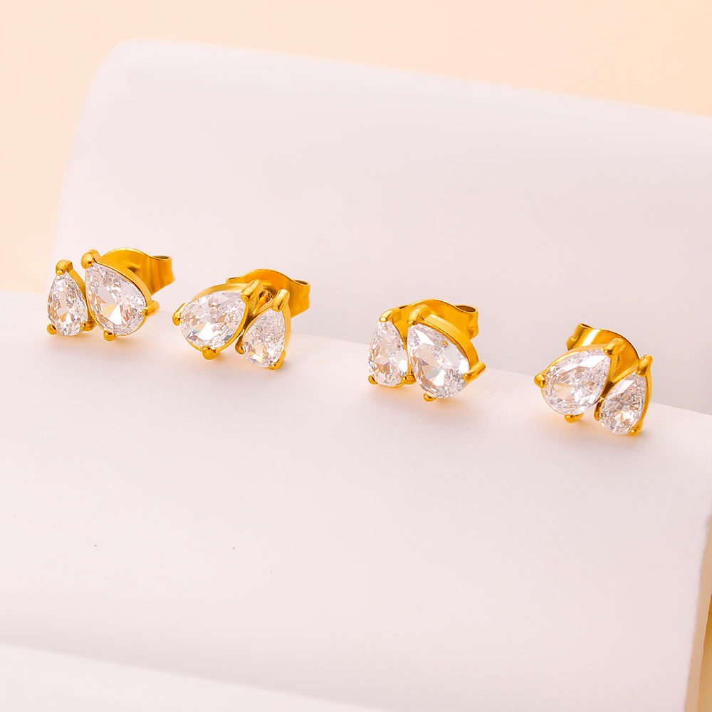 Heart Shaped Zircon Stud Earrings - Image 3