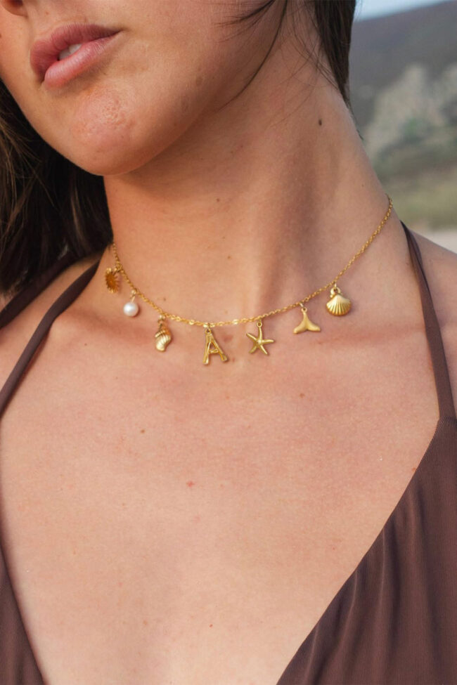 The Maelys 18k Gold Plated Letter Pendant Ocean Charm Necklace Detail – La Rose Couture Jewellery & Accessories
