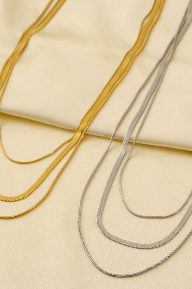The Solene Minimalist Three Layer Snake Bone Chain Detail – La Rose Couture Jewellery & Accessories