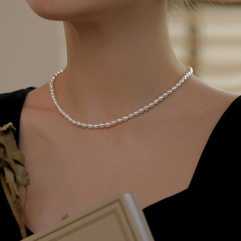 Stainless Steel Imitation Pearl Necklace Gold U-Shaped Pendant Fashion Jewelry - Image 4