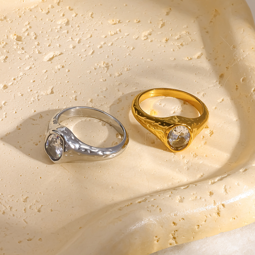 18K Gold Plated Stainless Steel Ring with Zircon Minimalist Hammered Design - Image 3