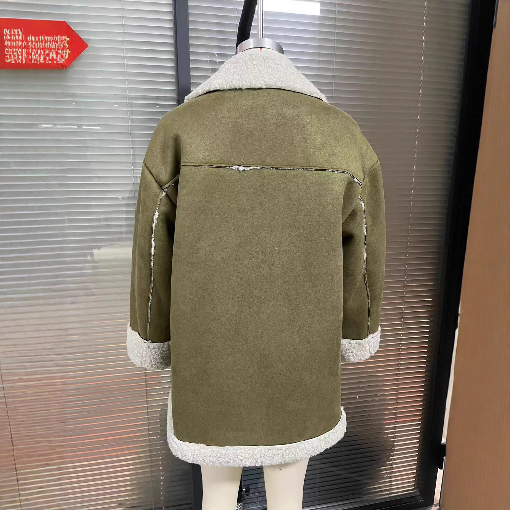 Simulated suede fabric symmetrical large pocket simple coat - Image 2