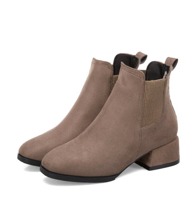 The Beatrice Chelsea Ankle Boots Detail – La Rose Couture Shoes & Footwear