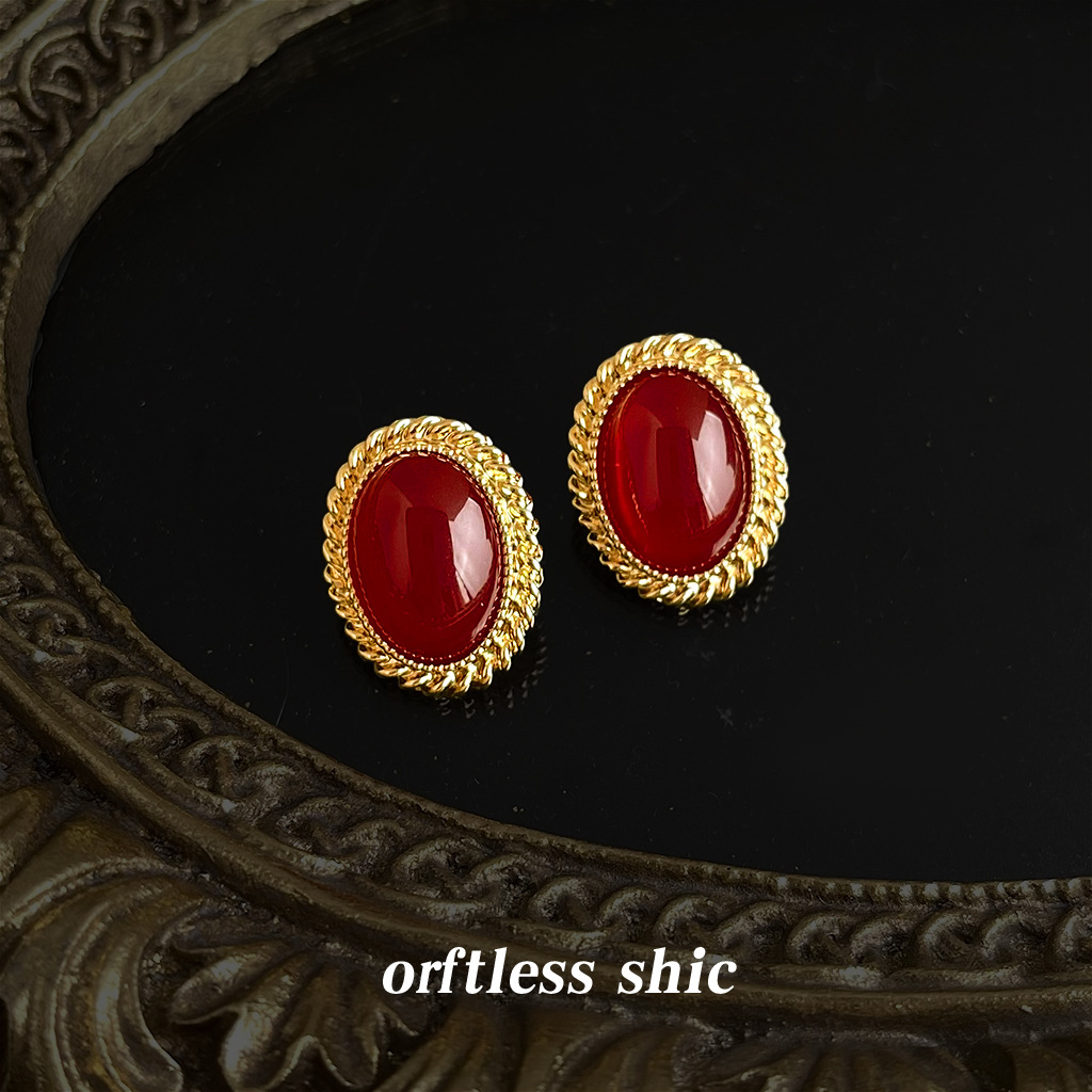 French Vintage Gold-Plated Wine Red Oval Resin Stud Earrings for Women