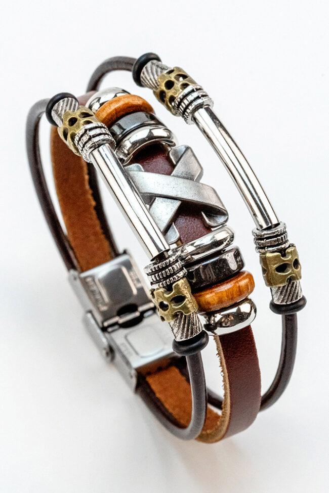 The Hermione Unisex Genuine Cowhide Leather Bracelet with Stainless Steel Clasp Simple Stylish Jewelry Detail – La Rose Couture Jewellery & Accessories