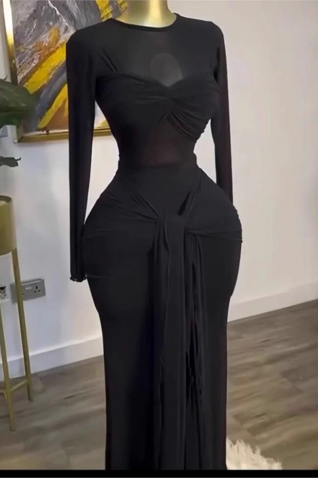 The Sixtine Round Neck Long Sleeved Lace Dress Detail – La Rose Couture Dresses & Gowns