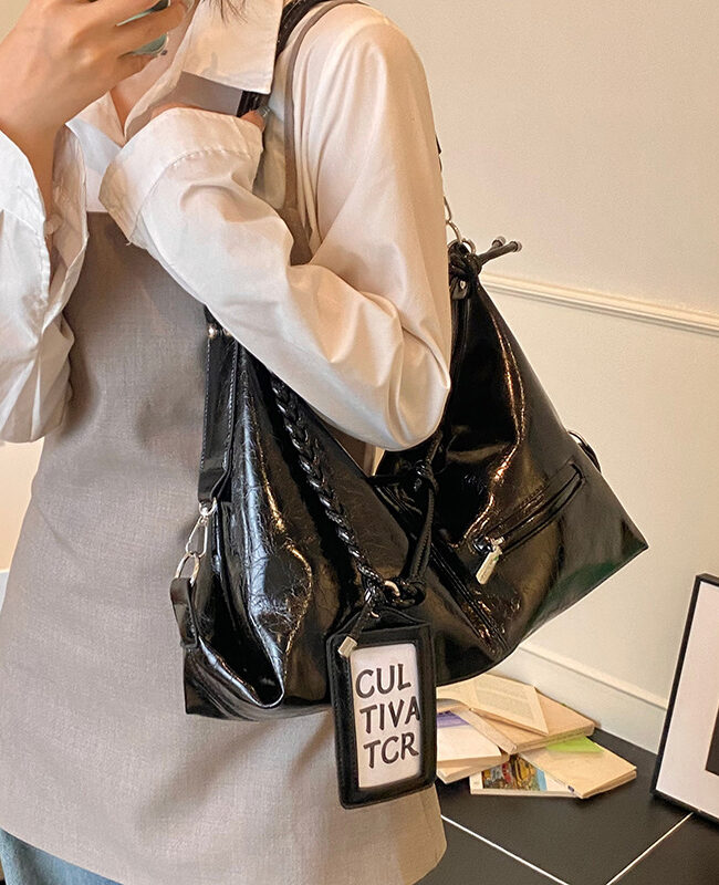 The Muriel Large Tote Bag Detail – La Rose Couture Handbags & Clutches