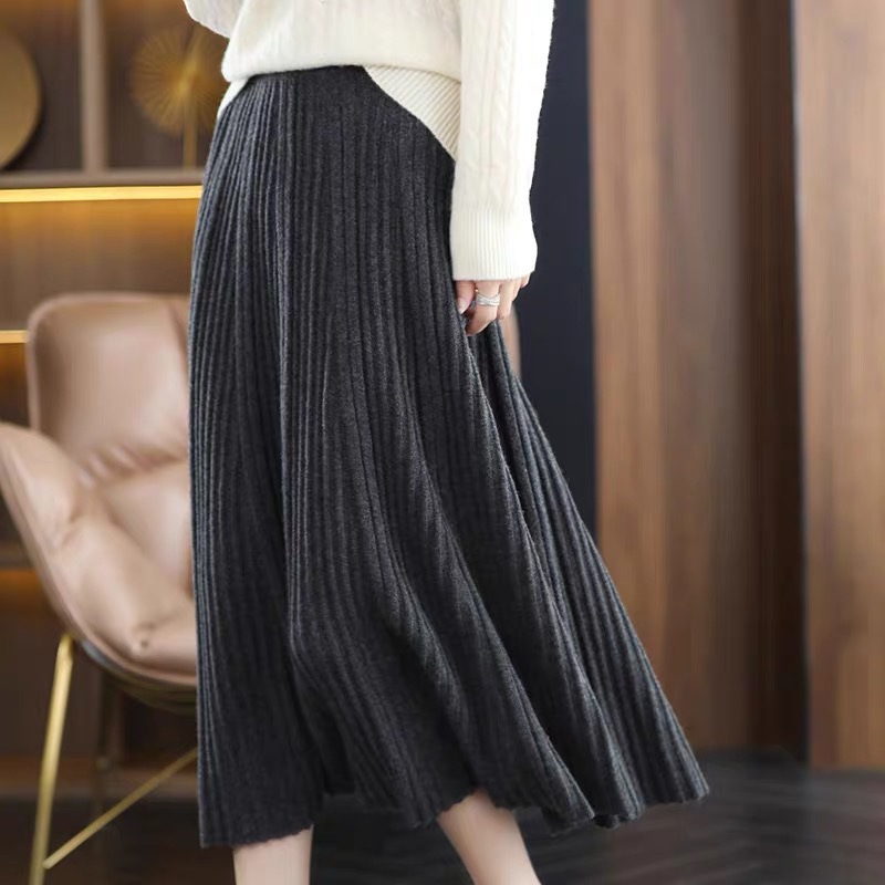 Woolen warm knitted mid-length skirt - Image 2