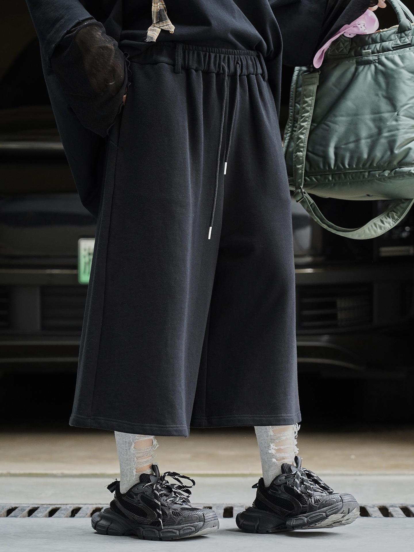 Knitted Cropped Pants Loose Fit Elastic Waist Casual Pants - Image 3