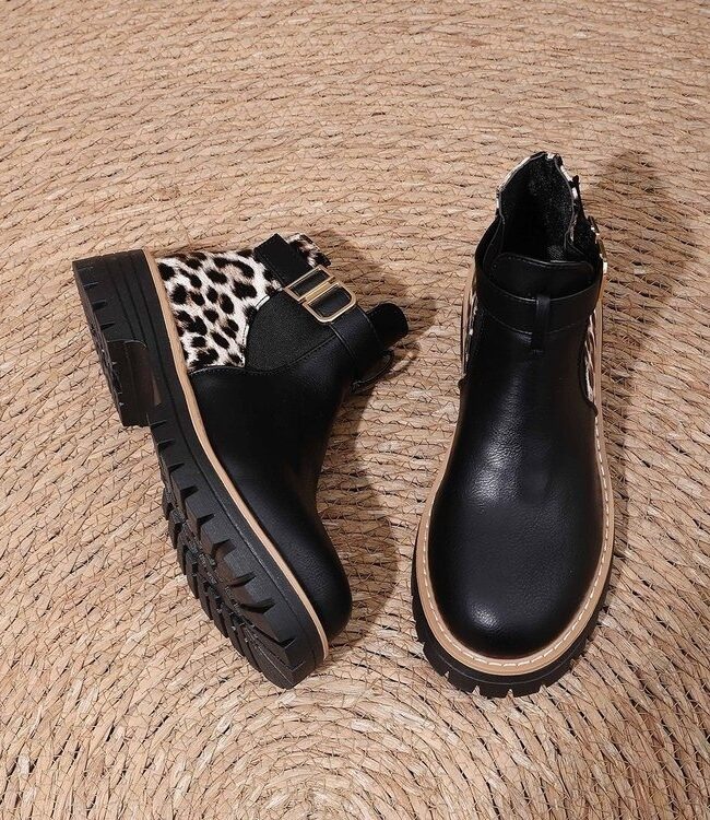The Muriel Split Toe Flat Heel Short Detail – La Rose Couture Coats & Jackets