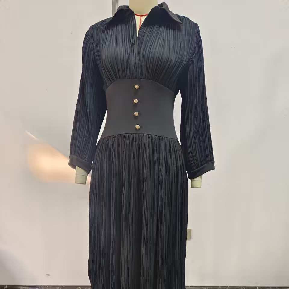 Elegant Pleated A-Line Dress - Image 3