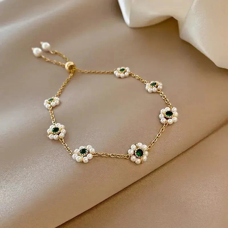 Vintage Floral Stainless Steel Bracelet with Emerald Pearl Pendant - Image 3