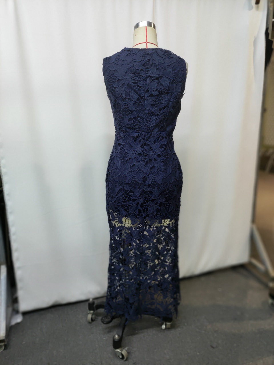 Bohemian Lace Midi Dress - Image 4