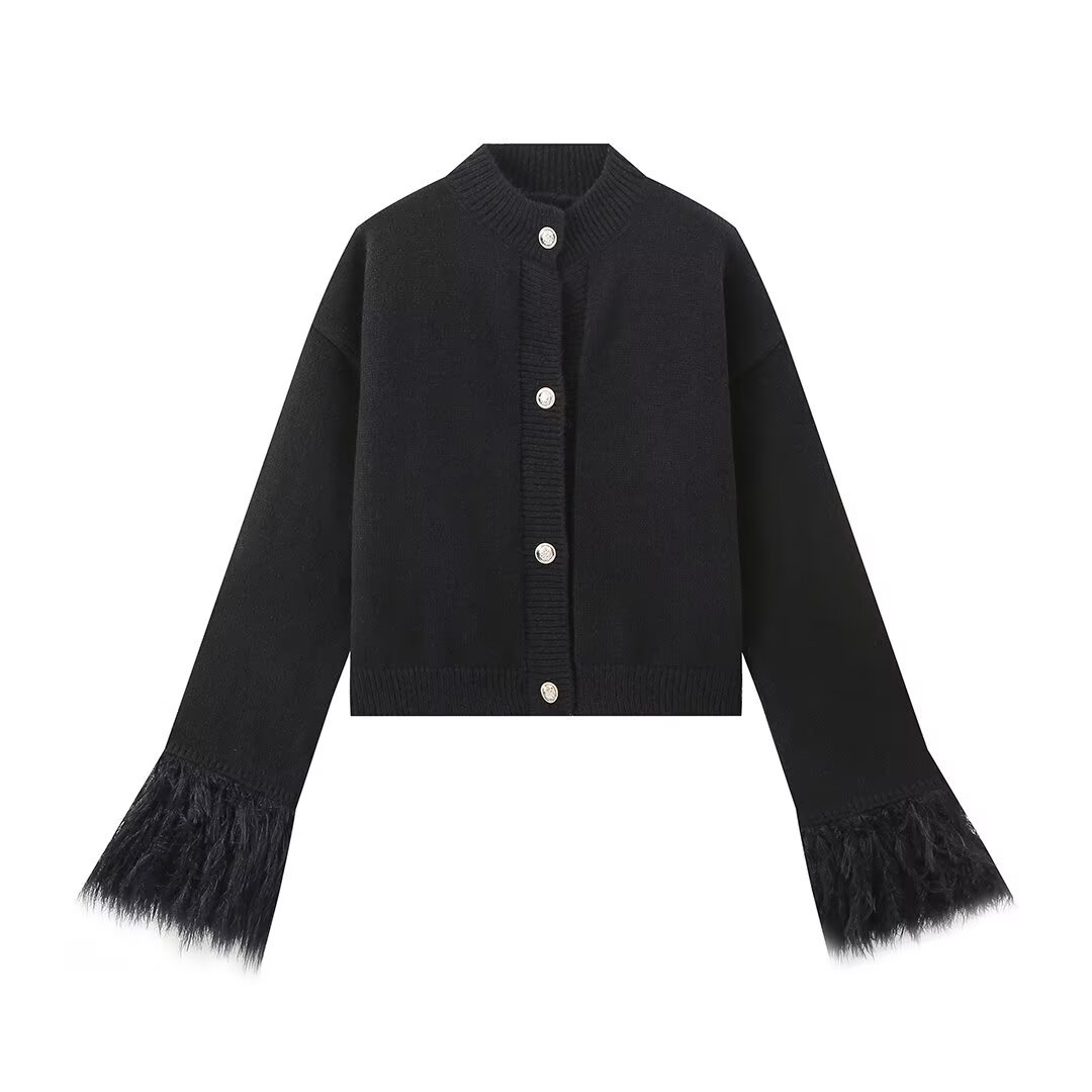 Women‘s Fuzzy Cuff Button-Front Knit Cardigan - Image 5