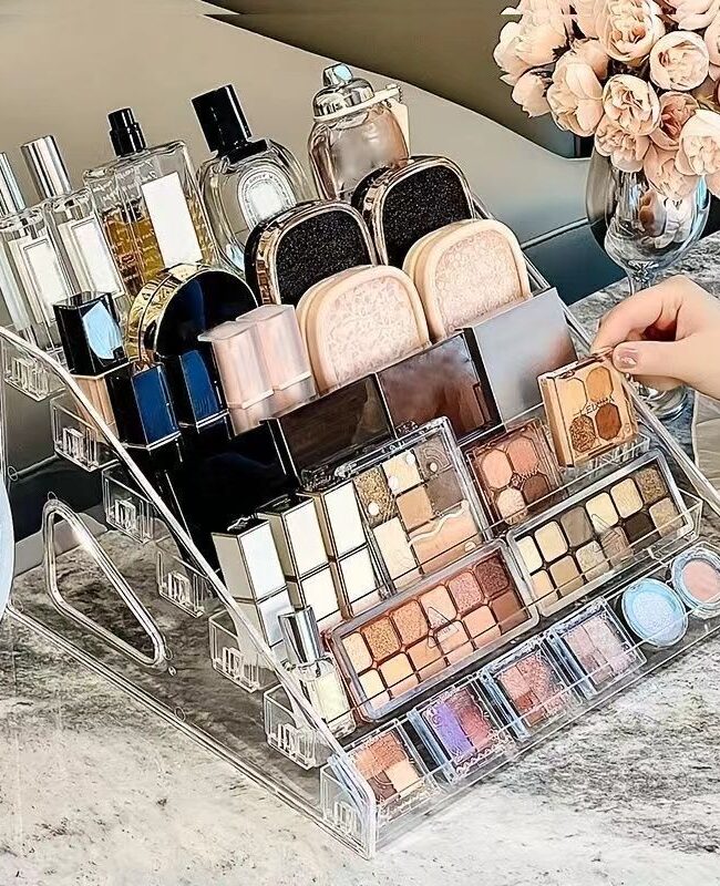 The Berenice Eyeshadow Palette Storage Box Detail – La Rose Couture Handbags & Clutches
