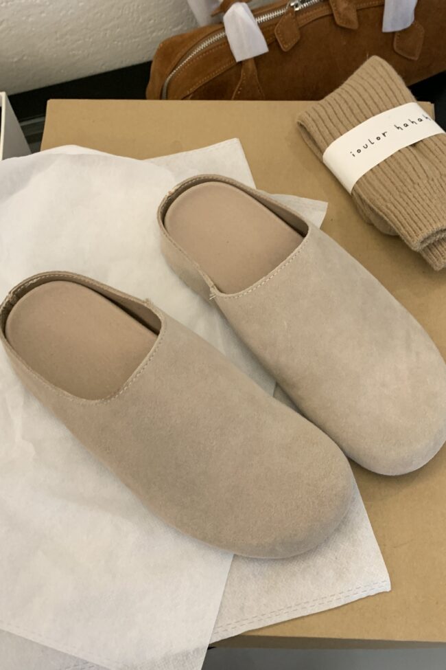 The Laure Vintage Chunky Platform Plush Lined Slip on Loafers Detail – La Rose Couture Shoes & Footwear