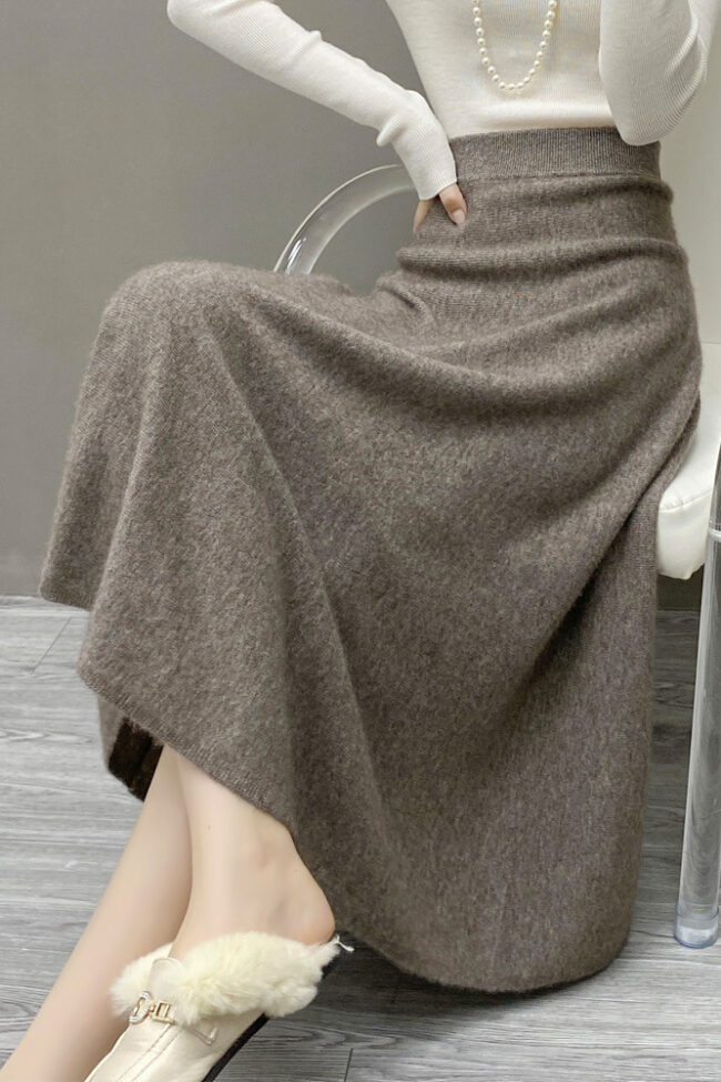 The Ariane Woolen Dress – La Rose Couture Trousers & Skirts