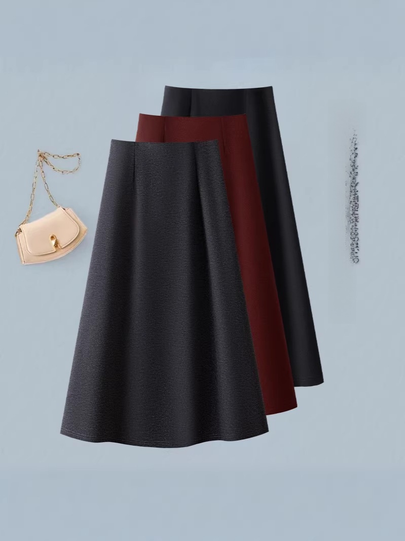 Women's Cashmere Skirt - Image 2