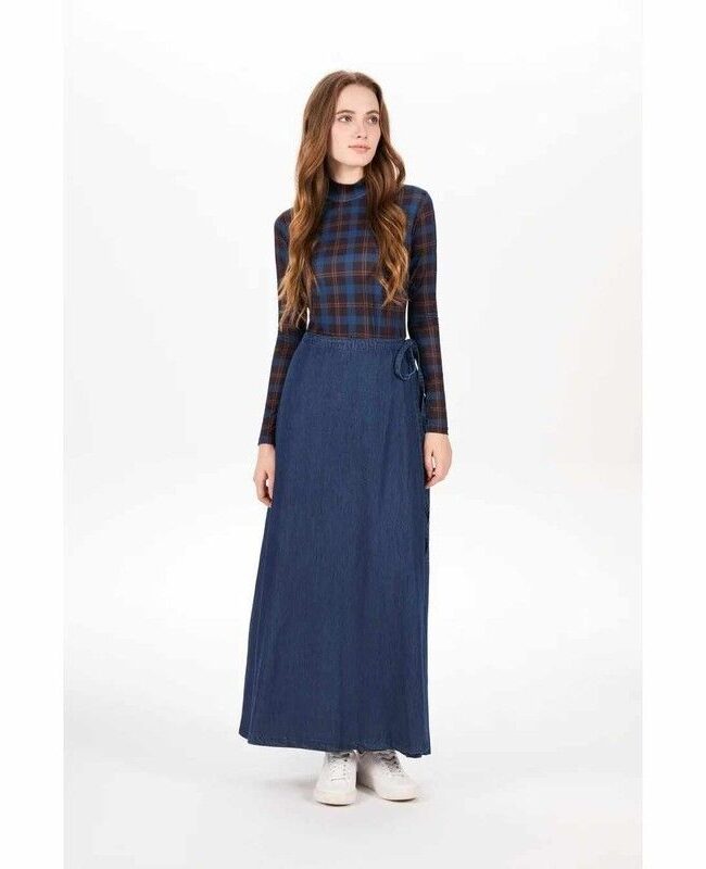 The Chloe Denim Apron Dress Detail – La Rose Couture Trousers & Skirts