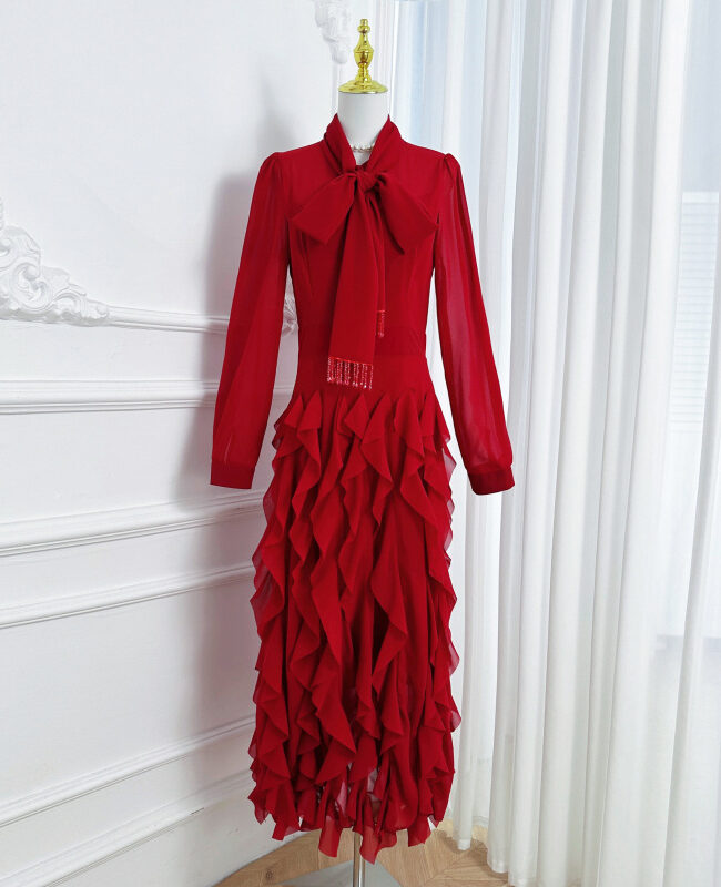 The Morgane Fringed Elegant Fishtail Skirt Detail – La Rose Couture Trousers & Skirts