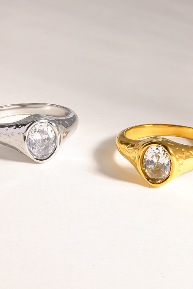 The Fleur 18k Gold Plated Stainless Steel Ring with Zircon Minimalist Hammered Design Detail – La Rose Couture Jewellery & Accessories