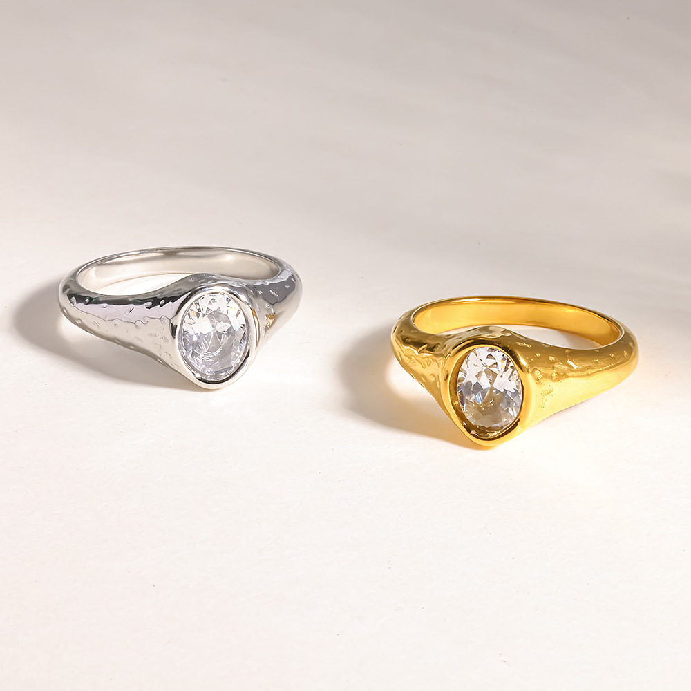18K Gold Plated Stainless Steel Ring with Zircon Minimalist Hammered Design - Image 5