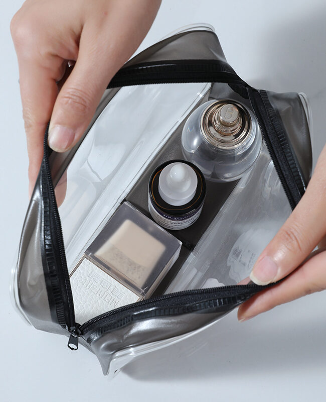 The Gisele Transparent Toiletry Bag Detail – La Rose Couture Handbags & Clutches