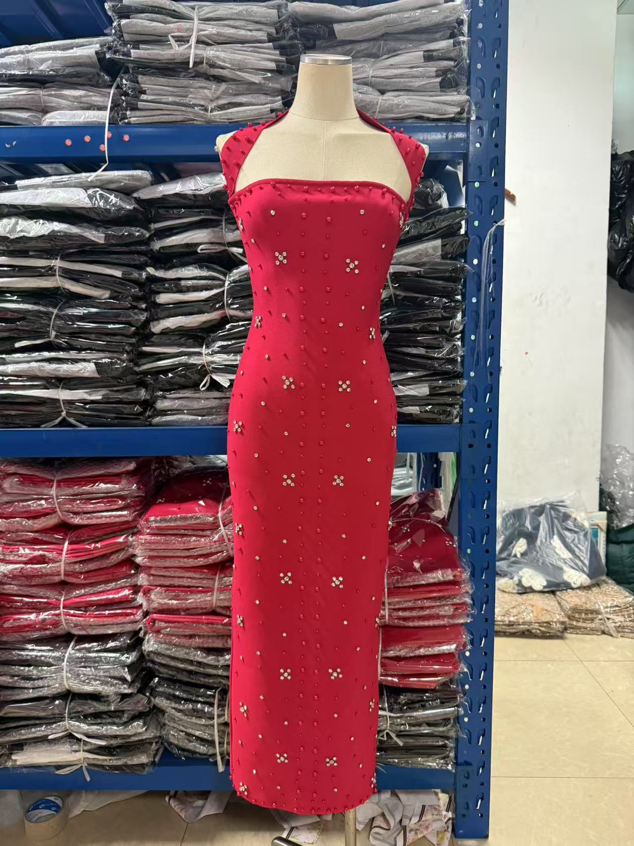 Womens Sexy Halterneck Pearl Bandage Bodycon Dress - Image 5