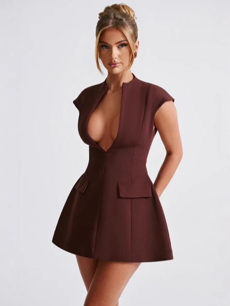 Womens Sleeveless V-Neck Short Dress - Image 5