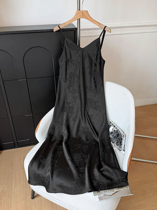 Summer new trendy V-neck slimming halter dress - Image 2