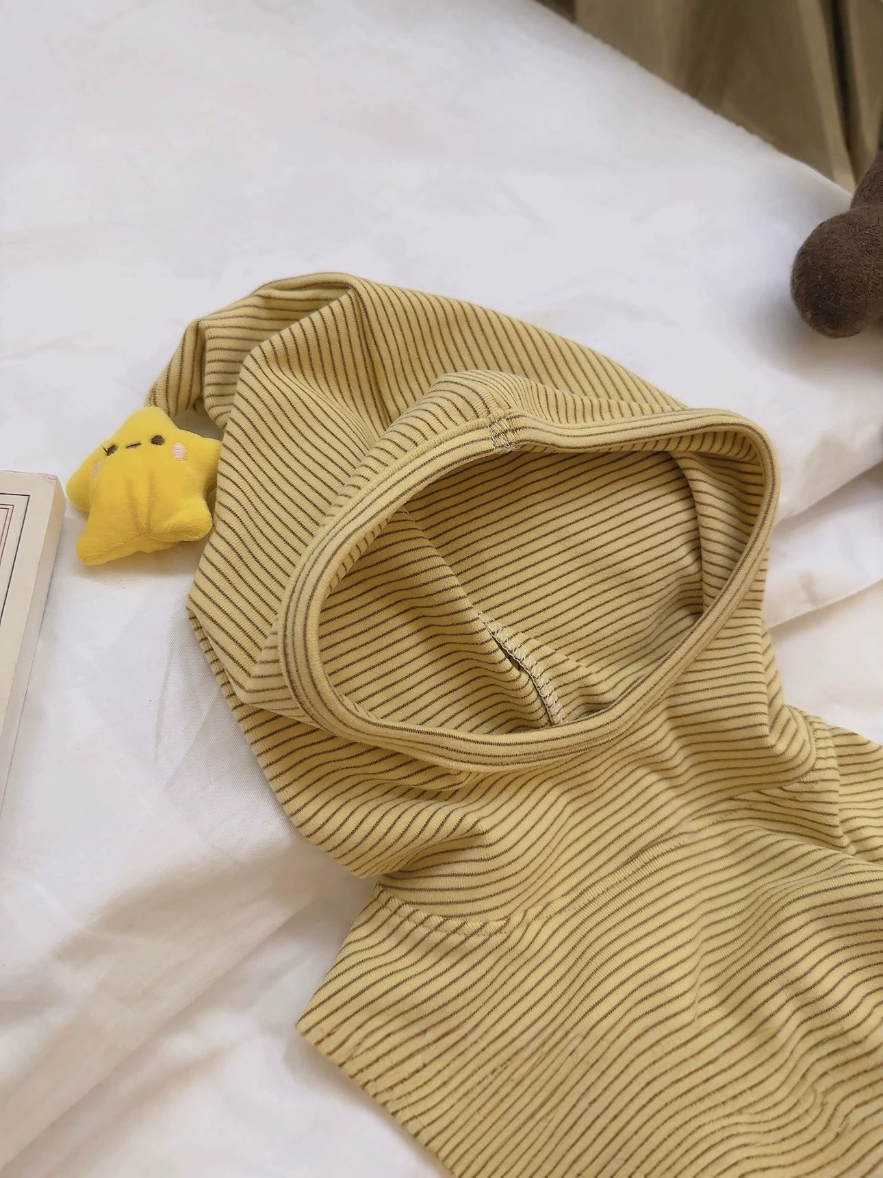 Hooded sweatshirt - Image 4
