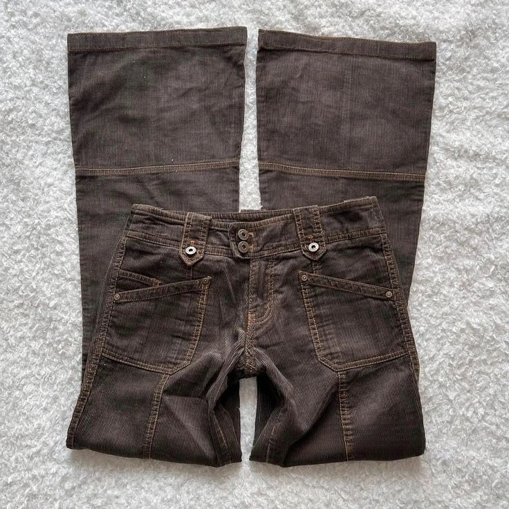 Womens Vintage Low Waist Flared Jeans with Stripe Texture and Belt