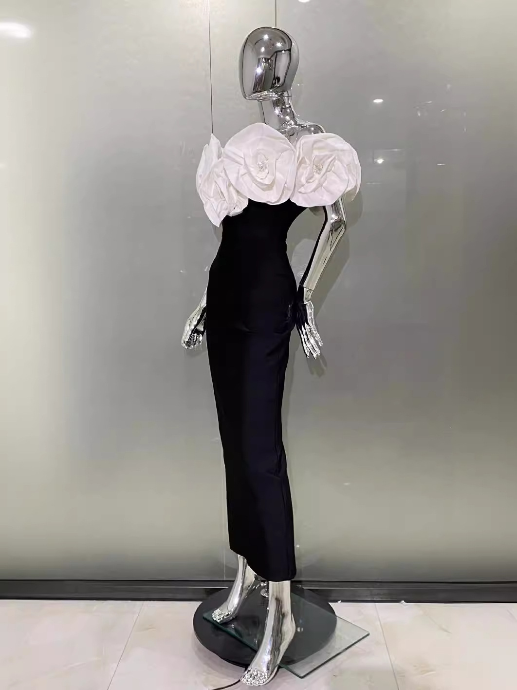 Elegant Off-Shoulder Bandage Dress - Image 2
