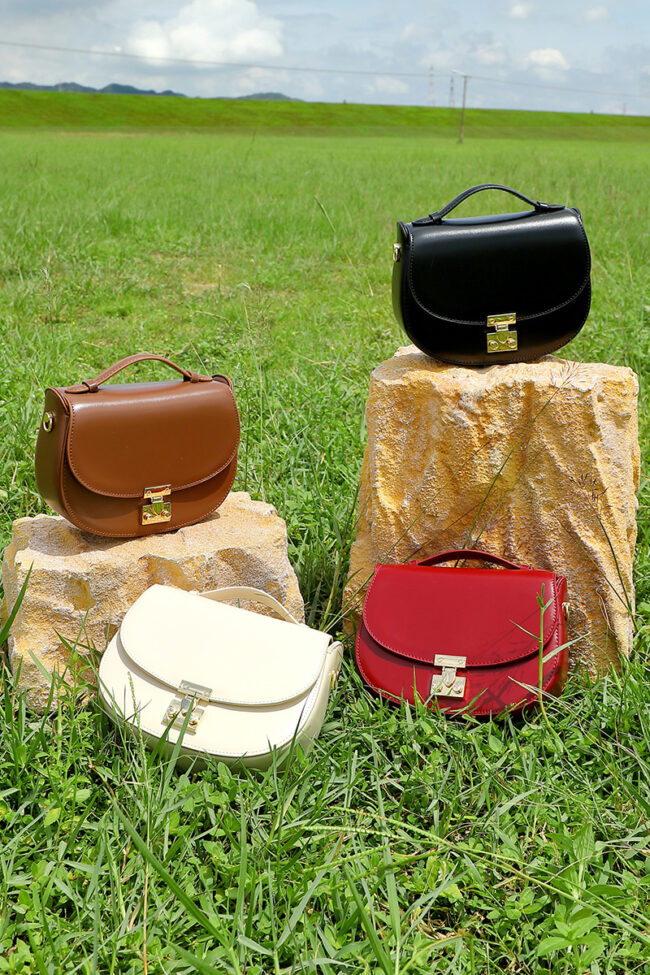 The Penelope Genuine Leather Saddle Handbag Detail – La Rose Couture Handbags & Clutches