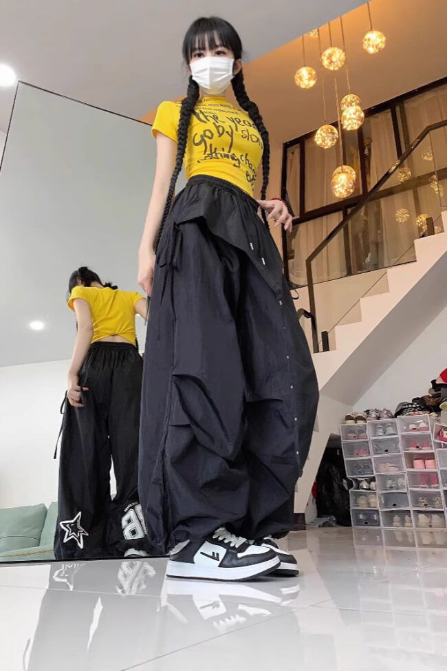 The Alix Wide Leg Dance Cargo Pants Detail – La Rose Couture Trousers & Skirts
