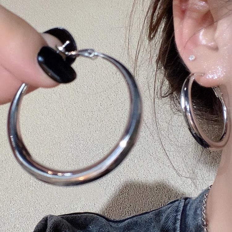 Big Ear Ring Earrings - Image 4