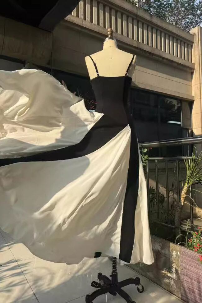 Parisian Black White Color Block Slim Fit Long Dress Detail – La Rose Couture Dresses & Gowns