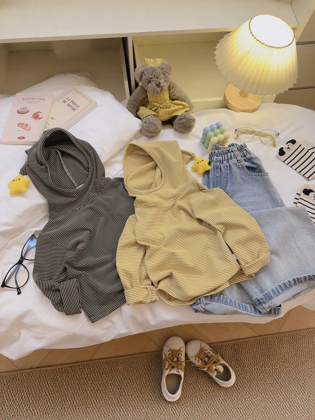 Hooded sweatshirt