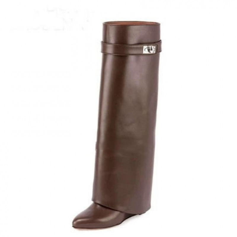 Shark Buckle Mid-Length Boots
