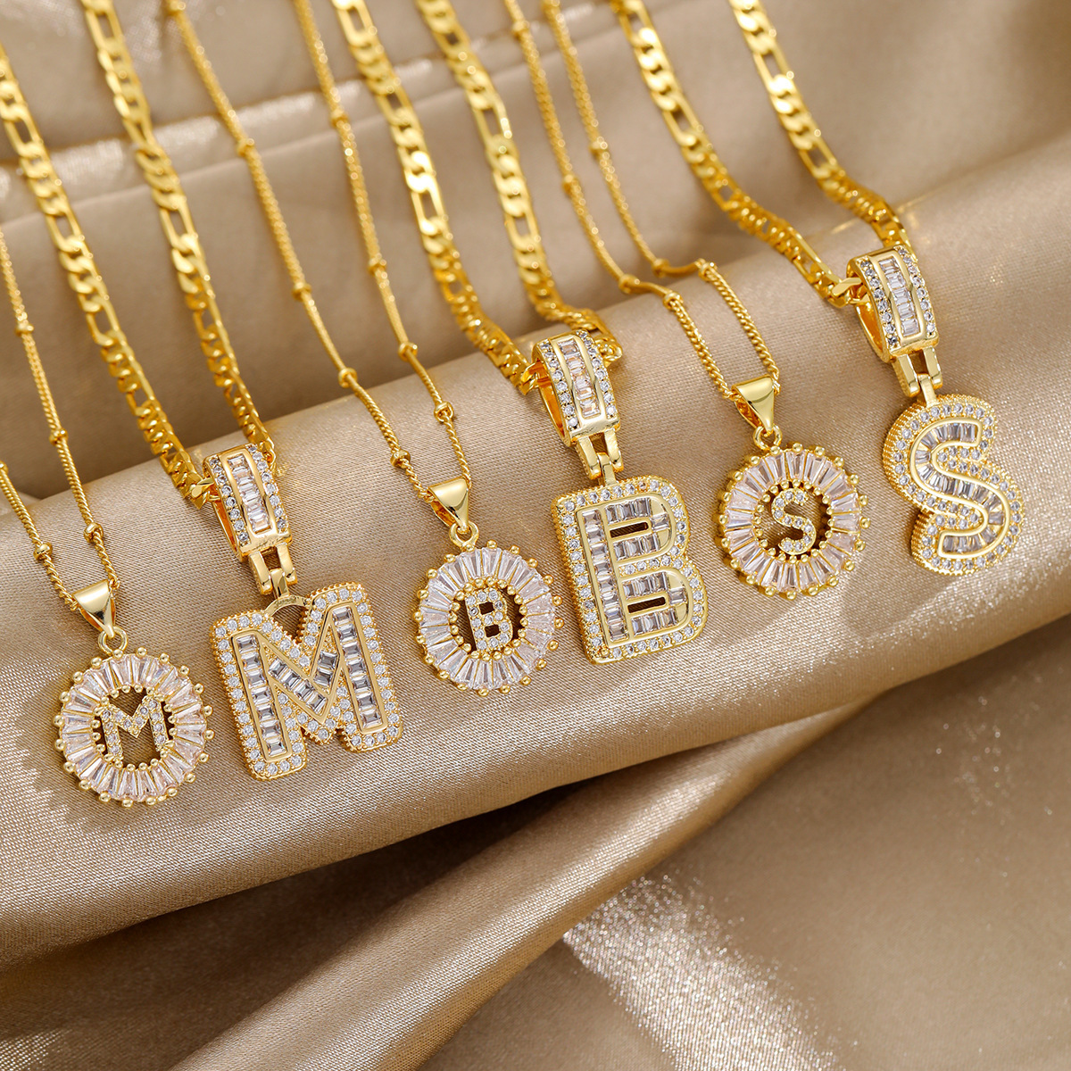 18k Gold Plated Zircon Letter Pendant Necklace Unisex Personalized Jewelry - Image 3