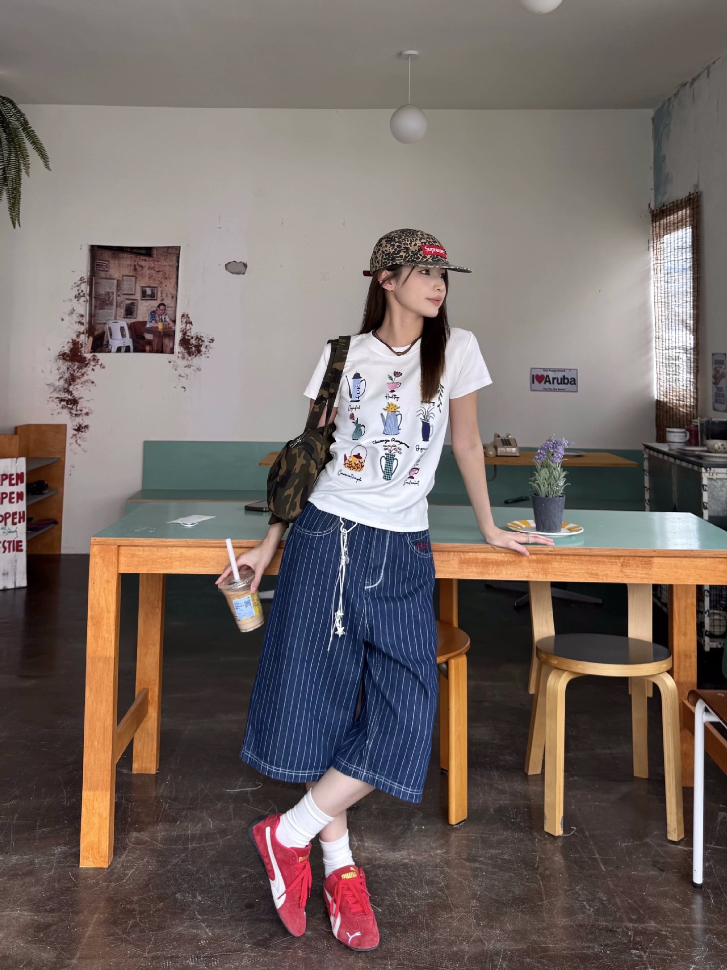 Womens Retro Striped Embroidered Denim Cropped Pants - Image 3