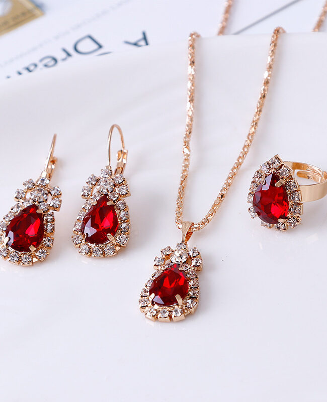The Camille European and American Personalized Water Drop Rhinestone Necklace Earrings Ring Set Detail – La Rose Couture Jewellery & Accessories