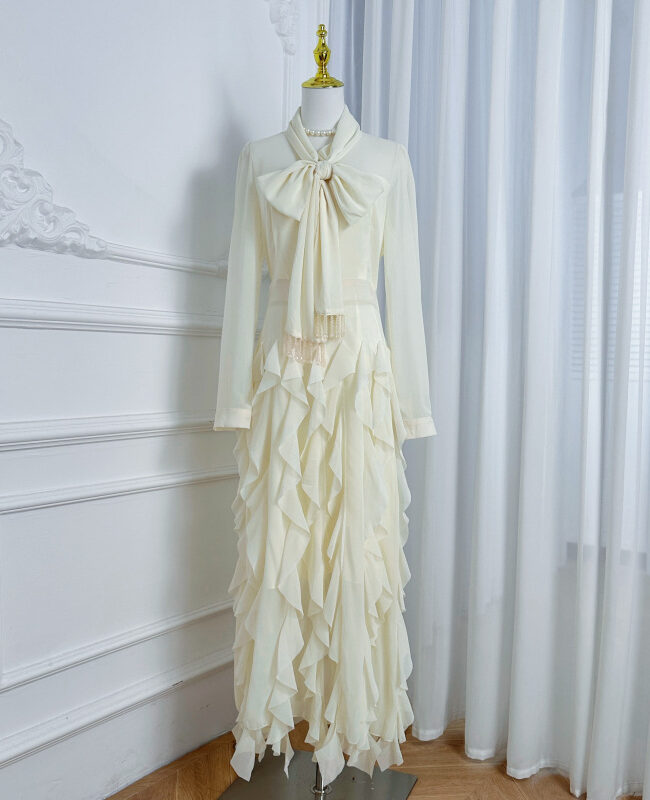 The Morgane Fringed Elegant Fishtail Skirt Detail – La Rose Couture Trousers & Skirts