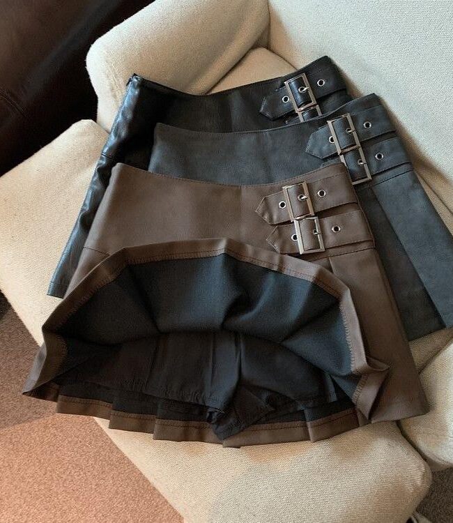 The Nina High Waist Pleated Pu Skirt Detail – La Rose Couture Trousers & Skirts