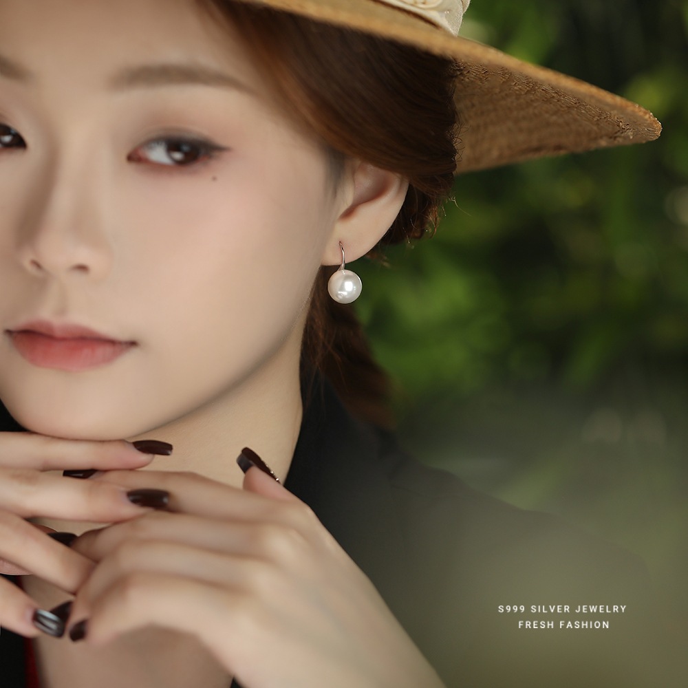 high-heeled shoe earrings for women - Image 2