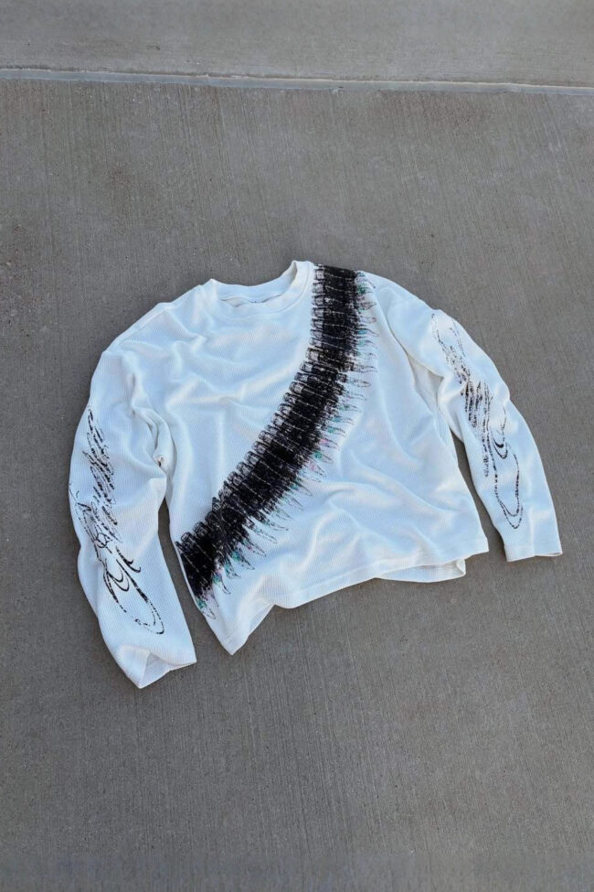 The Garance Y2k Bullet Letter Print Long Sleeve T Shirt Detail – La Rose Couture Tops & Blouses
