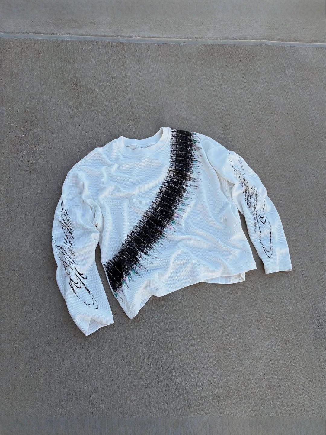 Y2K Bullet Letter Print Long Sleeve T-Shirt - Image 3