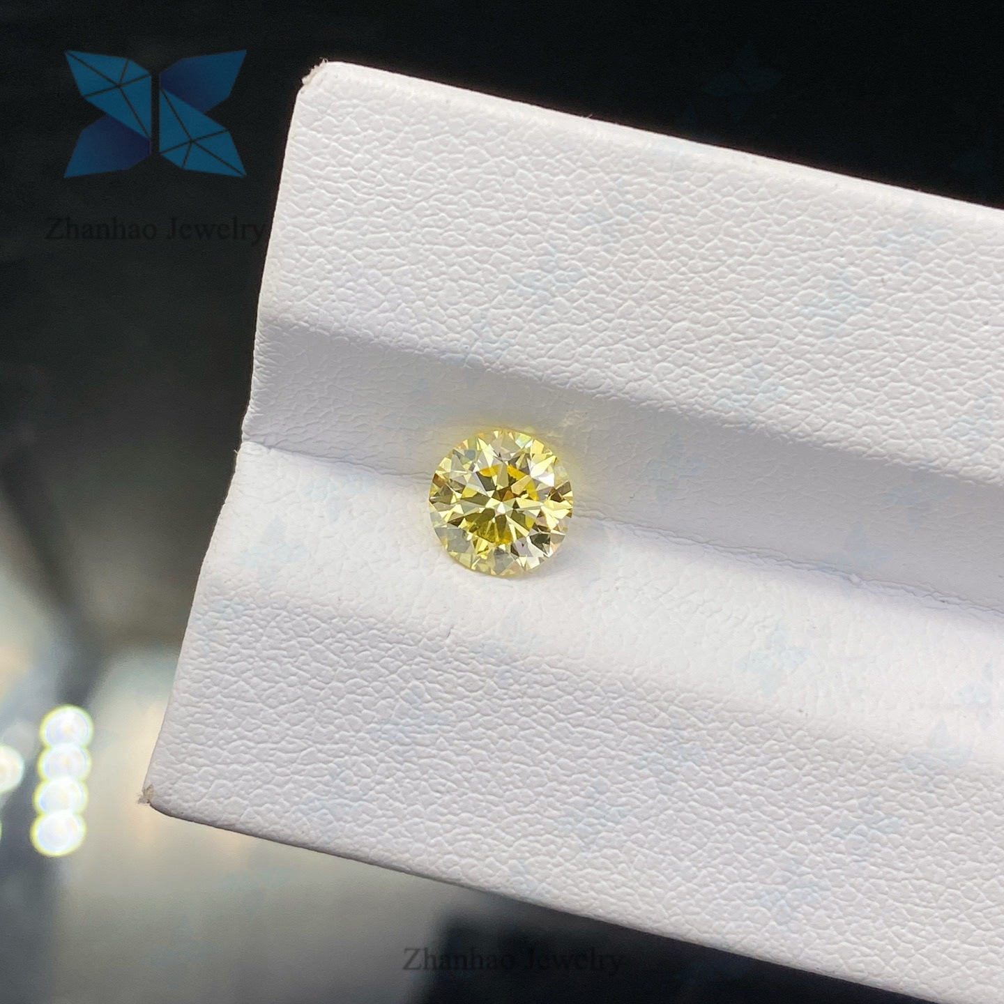 Lab Grown Round Yellow Diamond - Image 5
