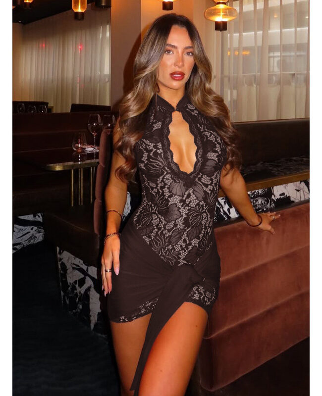 The Angele Lace Bodycon Dress with Ribbon Details Detail – La Rose Couture Dresses & Gowns
