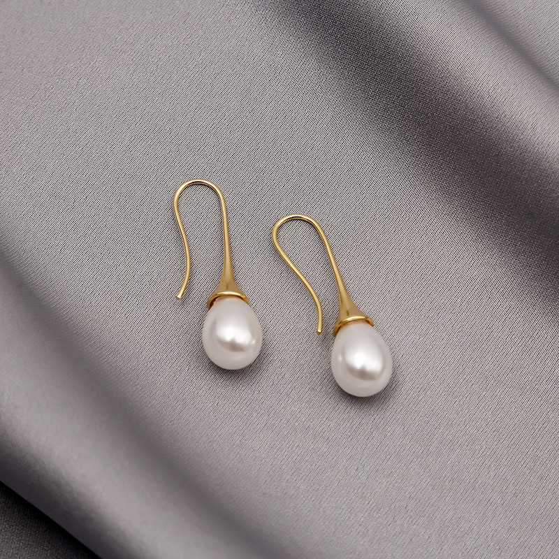 Vintage Water Drop Pearl Earrings for Women Classic All-Match Jewelry - Image 5